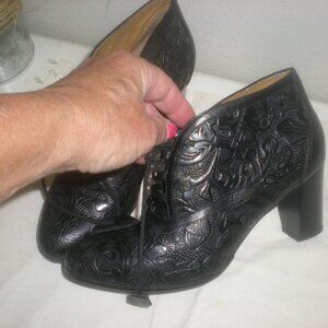 QUERCIOLI-FIRENZE   Italian Leather Boots Vibram  Black NWOB Size 6.5